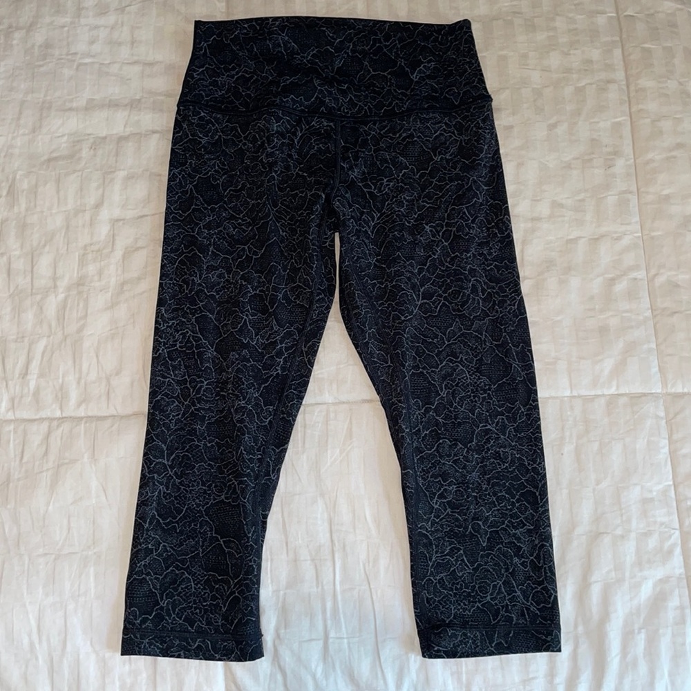 Lululemon Align high-rise crop